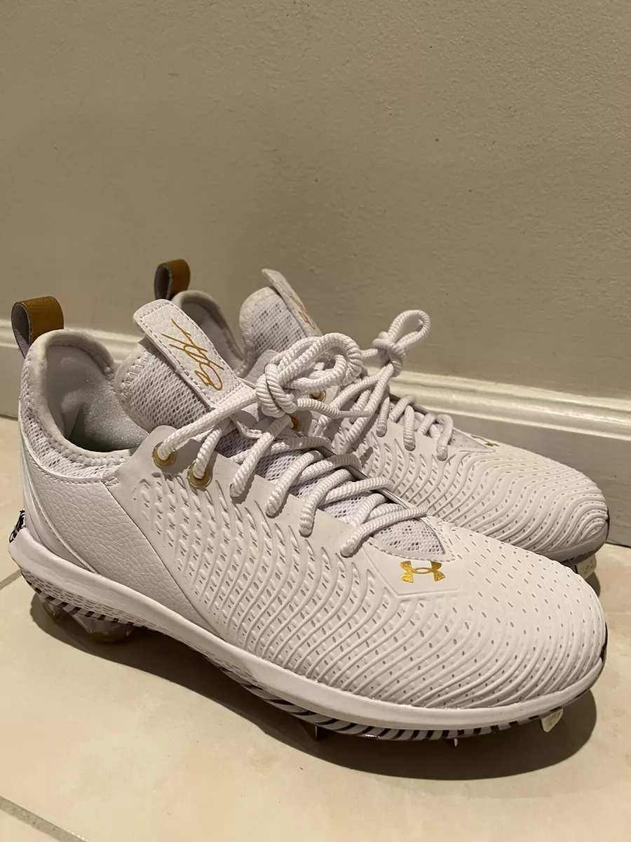 Under armour white baseball cleats sale