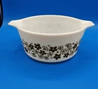 NICE Vintage Pyrex Spring Blossom Green Flowers 474 1 1/2 QT Casserole Dish