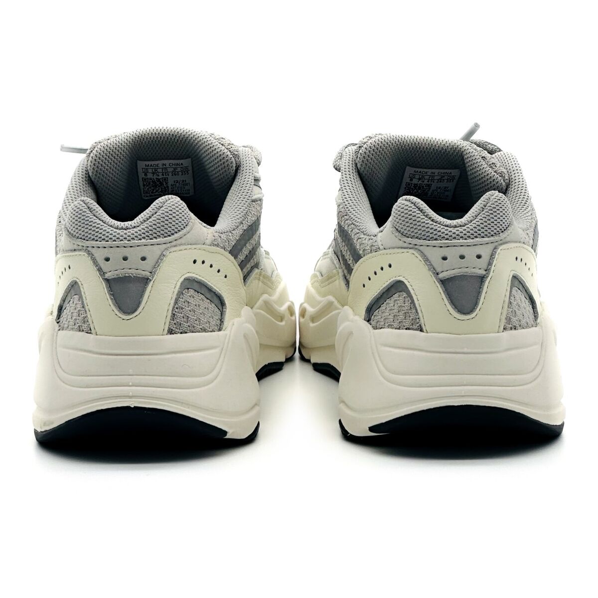 EF2829 Adidas Yeezy Boost 700 V2 Static White Silver Grey EF2829 Adidas Yeezy Boost 700 V2 Static White Silver Grey
