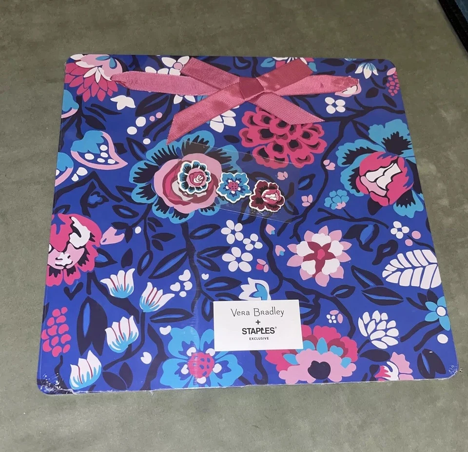 Vera Bradley Bloom Berry Magnet Memo Board with Magnets College Dorm Room - Image 3 of 4