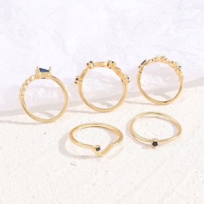 F??nfteiliges geometrisches Ring-Set perfektes Accessoire f??r stilvolle Einzelp