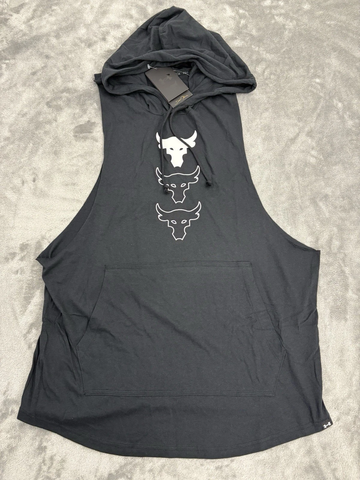 Under Armour Project Rock Tank Top Men's Large Black Sleeveless Hoodie Bull New
Opens in a new windo