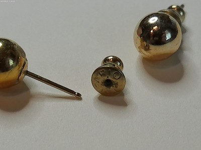 Vintage Trifari Gold Tone Ball Stud Earrings Signed Copyright Marked