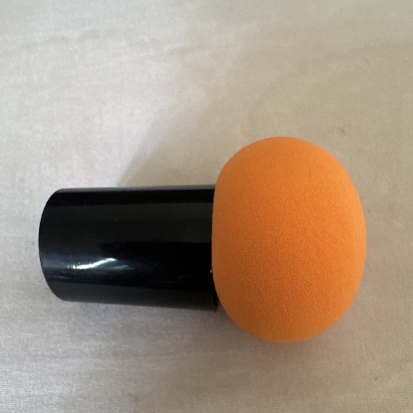 Orange Round Blender Sponge Reusable Foam Makeup Applicator with Black Handle