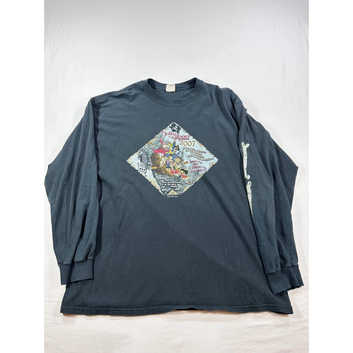 25+ Hanes Long Sleeve Vintage T-Shirts for Men for sale | Updated