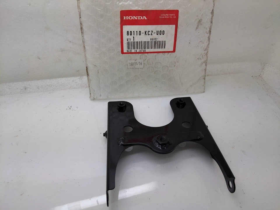 Honda XR250L Stay Comp Number Plate Bracket 80110-KCZ-U00.Genuine.Nos.NEW - Image 2 of 3