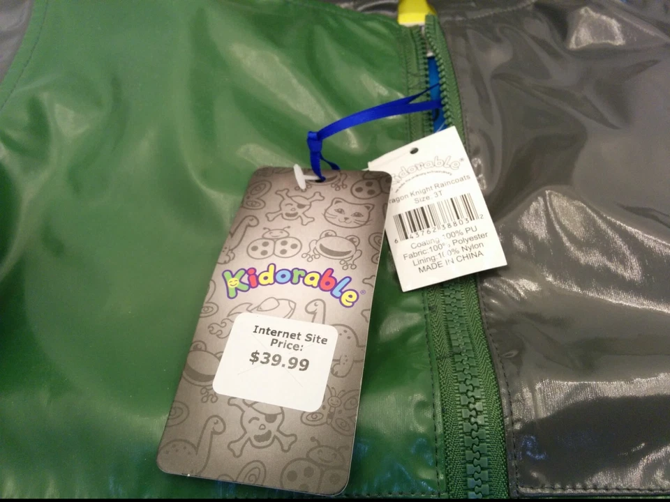 KIDORABLE DRAGON KNIGHT RAINCOAT, SIZE 3T, 100% POLYESTER, 100% NYLON LINING NNB - Image 3 of 4