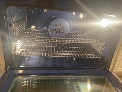 PROFESSIONAL ELECTROLUX ICON DUAL FUEL RANGE GAS - LIST PRICE NEW $6,199 - Picture 6 of 18