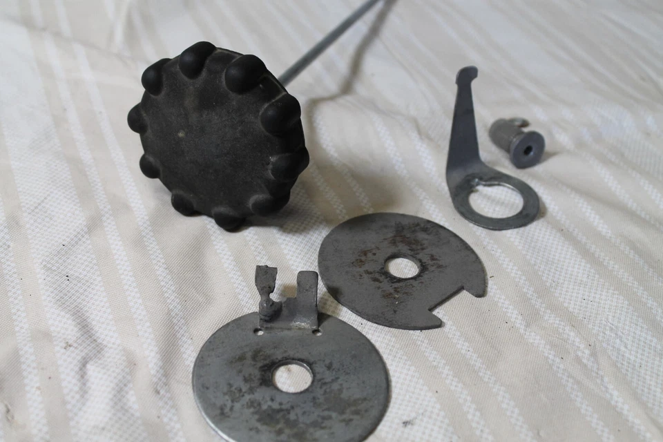 1972 年雅马哈 XS2 650 TX650 转向减震器 256-23419-00-00 — 第 2/3 张图片