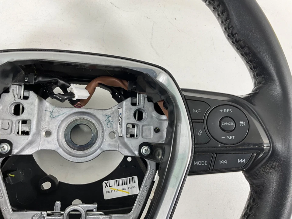Toyota Camry 2019 conductor volante lado izquierdo OEM Foto 2 de 4