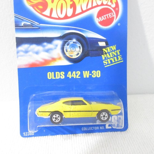 HOTWHEELS MATTEL YELLOW OLDS 442 W-30 DIE CAST NEW - Picture 3 of 6
