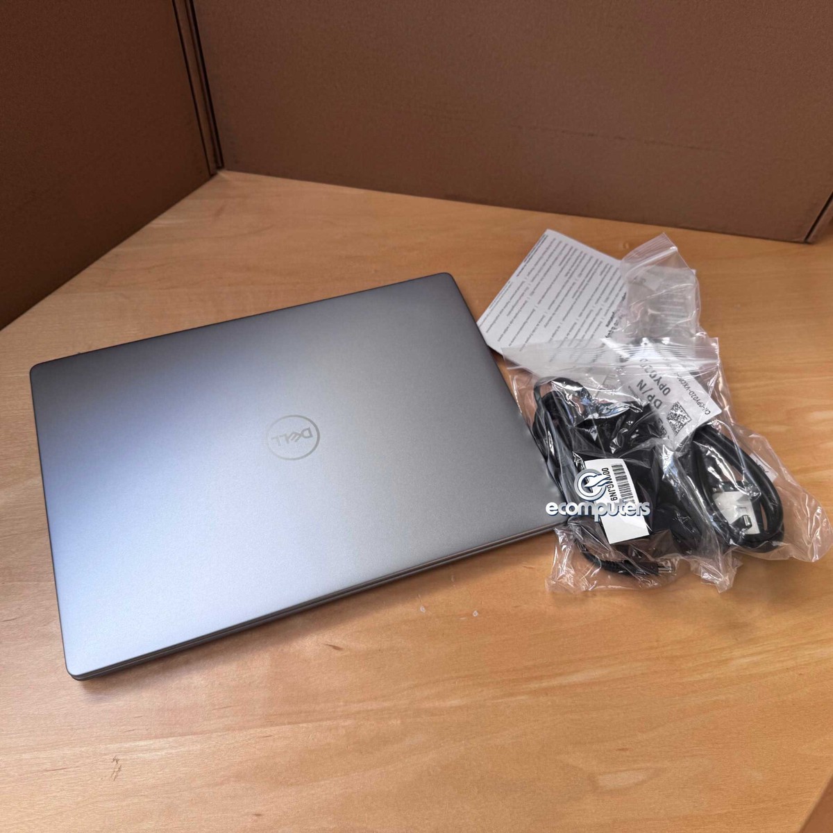 DELL Inspiron 14 5445 Ryzen 7 5.1ghz, 64GB Ram,2TB SSD,14
