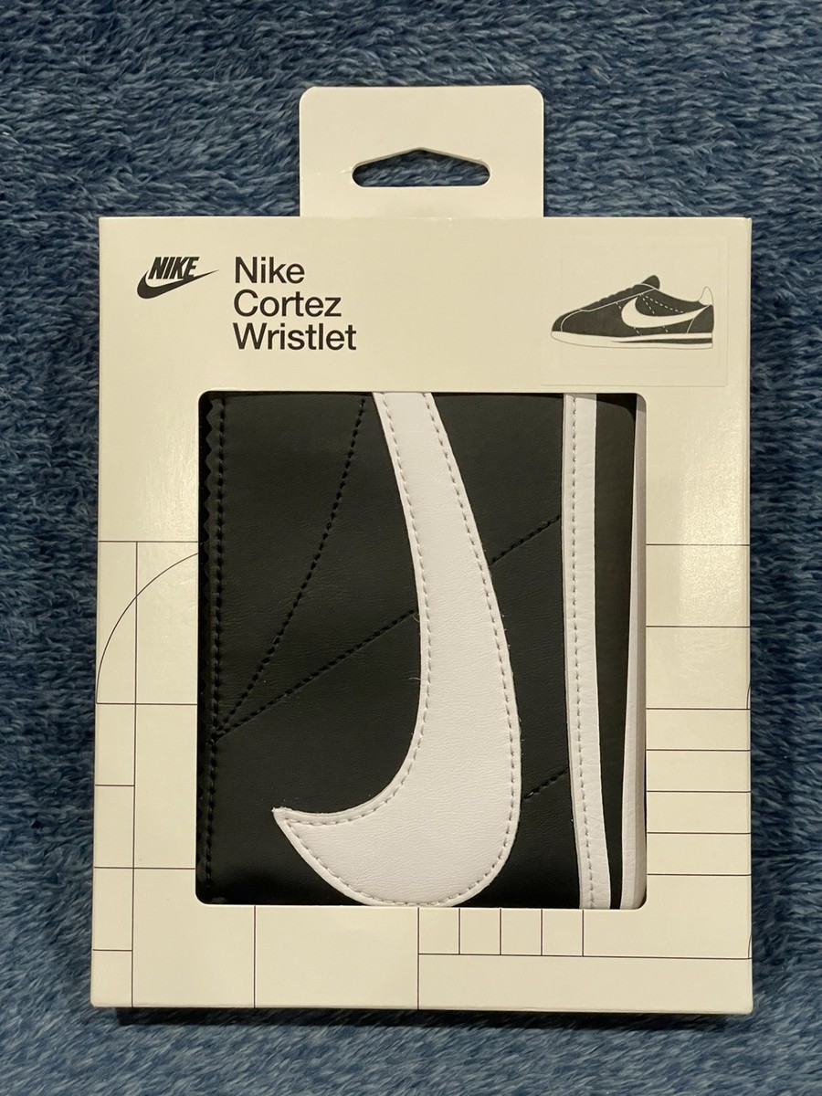 Nike Icon Cortez Wristlet Zipper Pocket Wallet Black 5.5