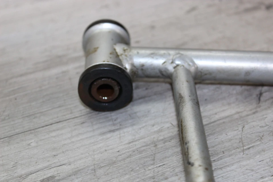 Polaris Rmk 600 700 900 2006 brazo de control delantero superior izquierdo  Foto 3 de 4