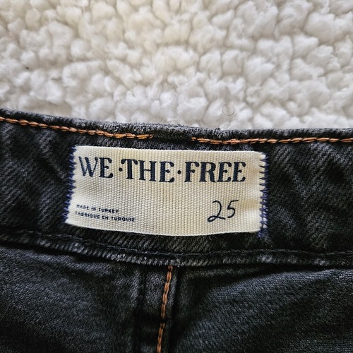 Free People Palmer Damenshorts mit Bündchen Größe 25 schwarz Denim mittelhoher Bund abgeschnitten - Bild 9 von 17