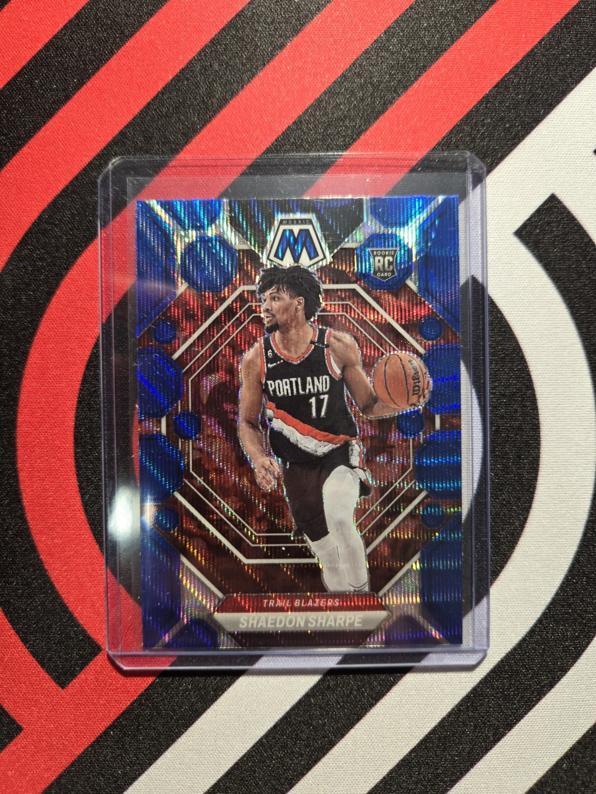 Panini Mosaic 2022-23 Shaedon Sharpe #213 Blue Wave Mosaic Prizm Rookie Blazers