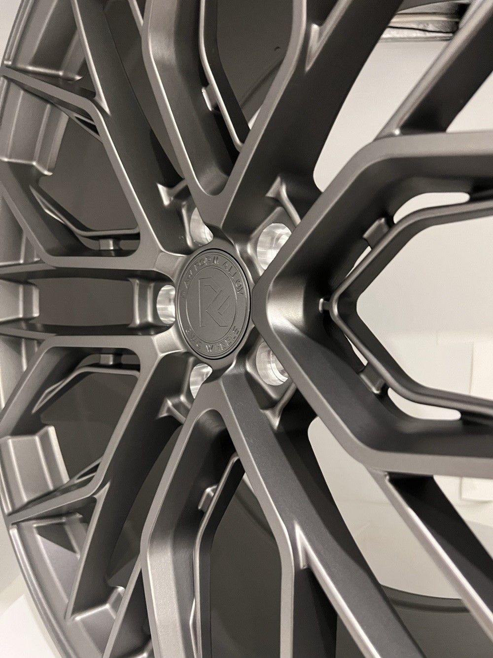 GWG RF1 20 inch STAGG Gloss Black Rims fits Maserati GranTurismo S 2008