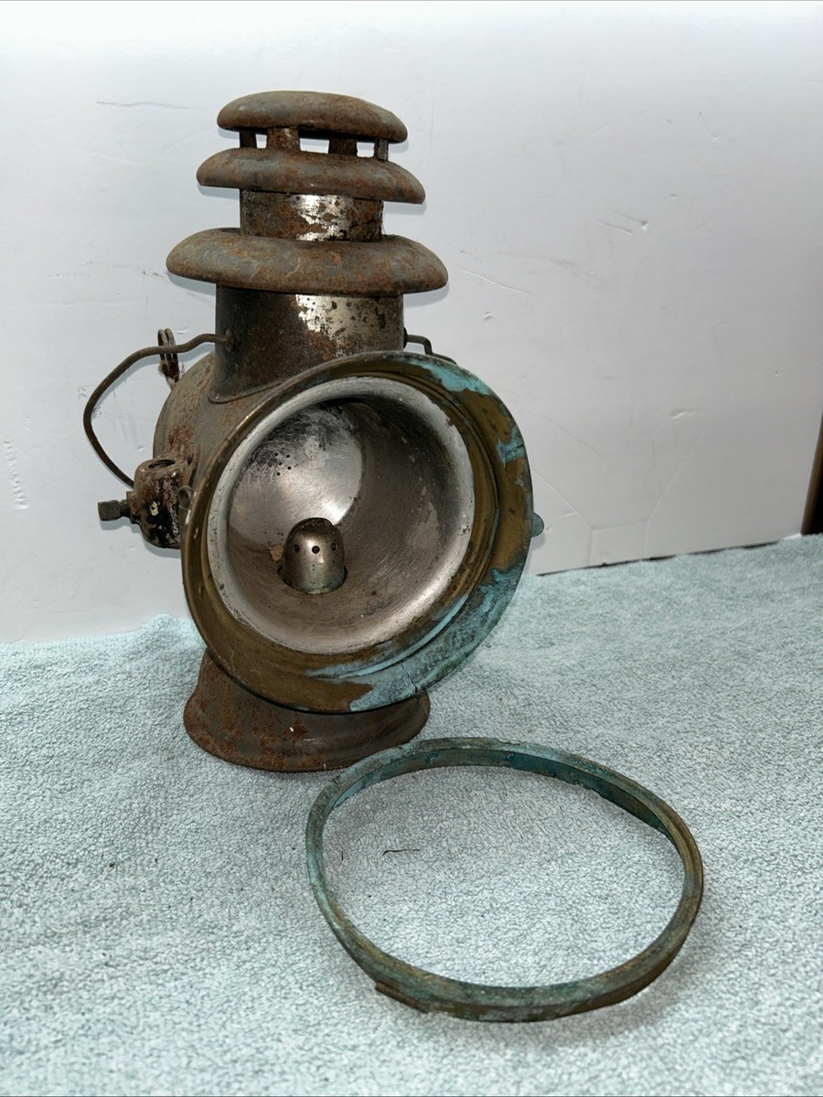 Antique 1900 Dietz Union Kerosene Driving Lamp, New York, USA