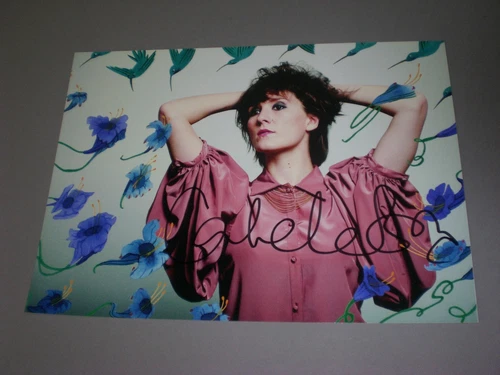 Cate Le Bon sexy signed Autogramm autograph  8x11 inch photo in person