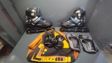 Roces S102 inline skates with roces carry bag and angle knee protectors men 42