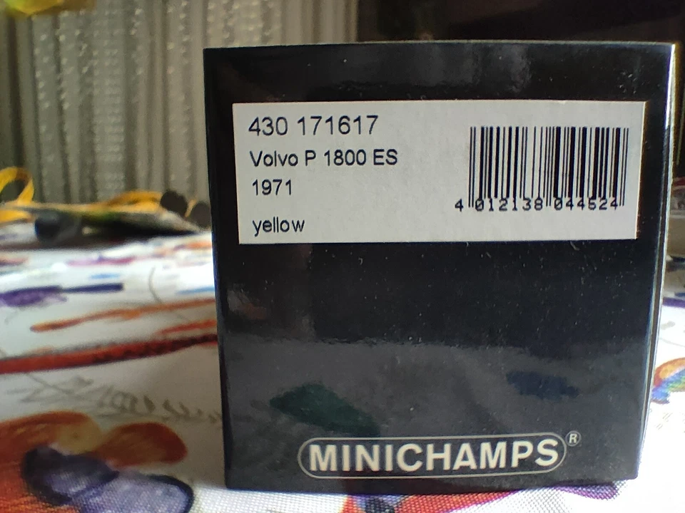MINICHAMPS VOLVO P1800 ES 1971 ARANCIO SCALA 1:43 REF.430171617 - Immagine 4 di 4