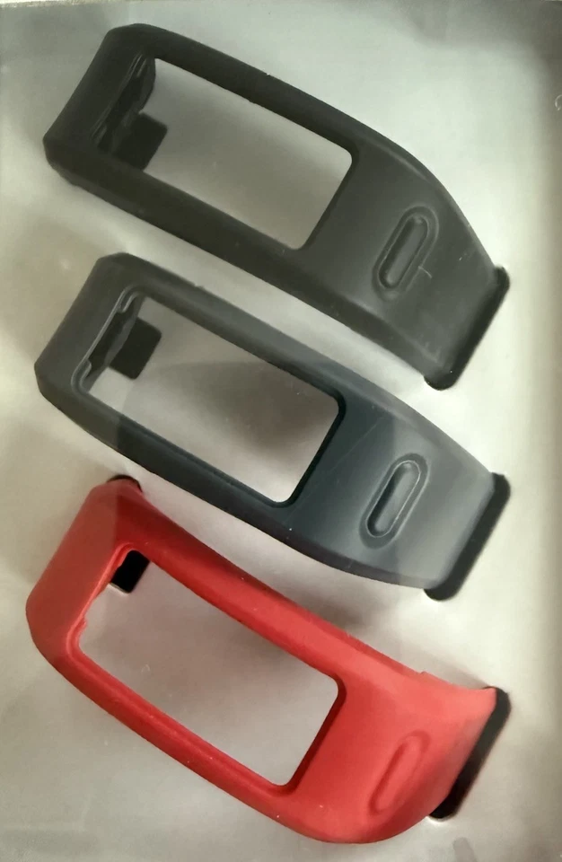 Garmin Vivofit 2 Bandas, Pequeño 3pk Negro/Rojo/Azul Marino Nuevo En Caja - Imagen 2 de 3