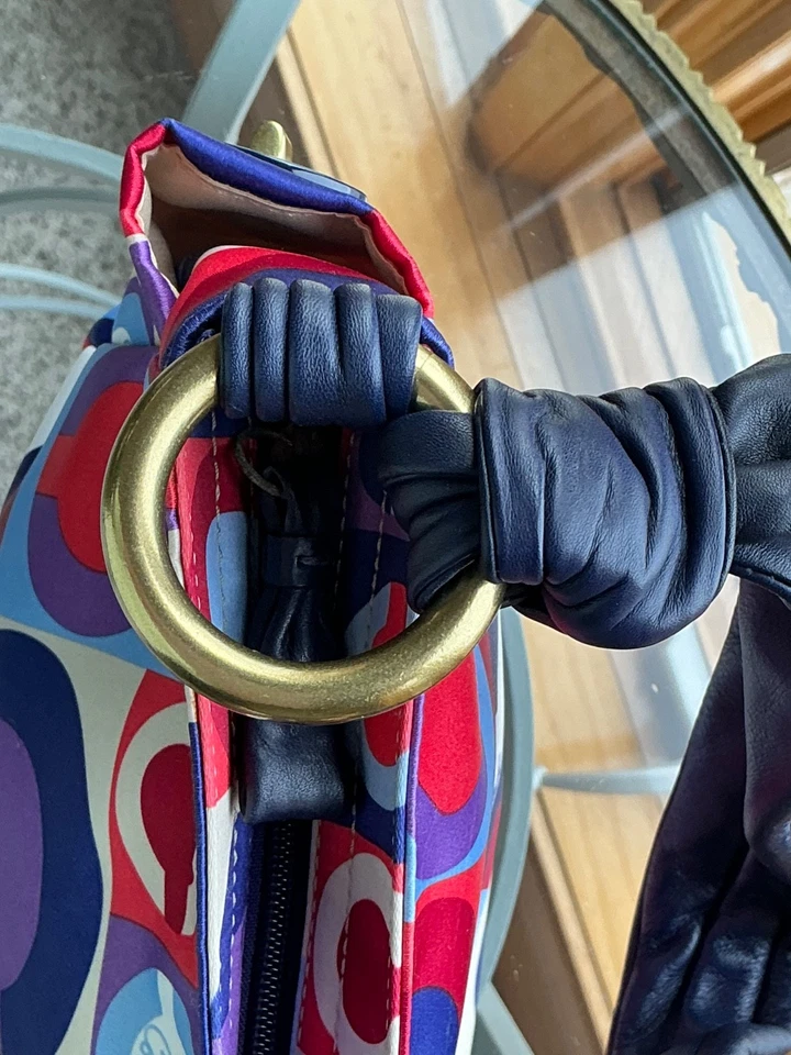 Coach Madison Satin Graphic Op Art Resort Handbag, 2000 era. No scarf/coin purse - Image 4 of 4