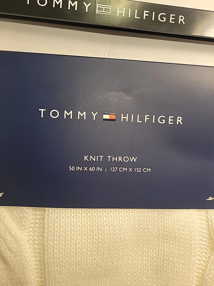 Tommy Hilfiger Tejido Tiro ROJO BLANCO AZUL - 50"x60" - Años 90 Look Suéter Años 90 Foto 2 de 4