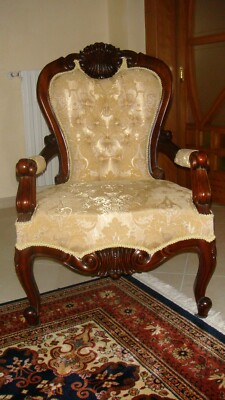 LUIGI FILIPPO Stile – DIVANO POLTRONA SVENDESI RITIRO IN LOCO