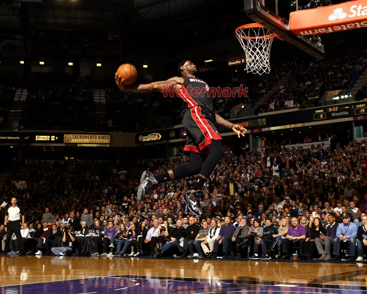 LeBron James Miami Heat Black Jersey Dunk Action 8x10 photo at 's  Sports Collectibles Store