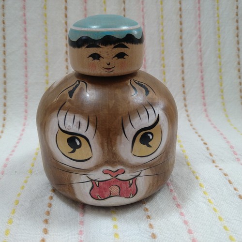 Fast neuwertig!! Japanische Holzpuppe Neko-san Katze Ishinomaki Kokeshi Puppe Handarbeit