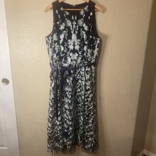 Tahari Floral Metallic Embroidered Dress Formal Cocktail Feminine Romantic 14P