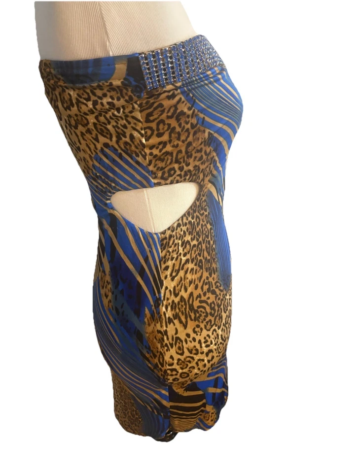 Nuevo sin etiquetas Vestido Grande Marca Sky Mezcla Seda Cristal Estrás Recorte Mini Bodycon Foto 4 de 4