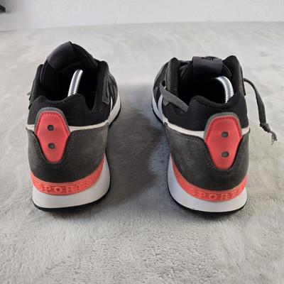 Nike Venture Runner Iron Grey, Crimson Sz 13 2944-004 | eBay display picture 2
