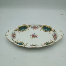 Royal Albert Berkeley Oval Trinket Dish – Bone China – Floral – Vintage – 25 cm
