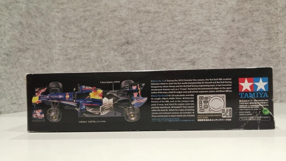 RED BULL RACING RENAULT RB6 1/4 - Image 4 of 4