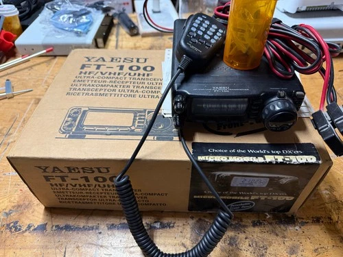 Yaesu FT-100 HF VHF UHF All-Mode Transceiver 100W Mobile Base Ham Radio – Tested