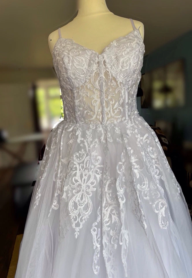 New Unworn Wedding Dress - Image 2 of 4