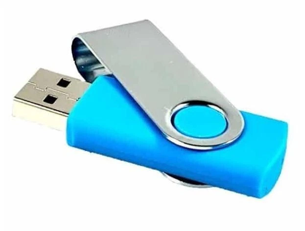 KNIT TODAY MAGAZINE 33 Unique Issue Collection On USB Flash Drive - Image 2 of 4