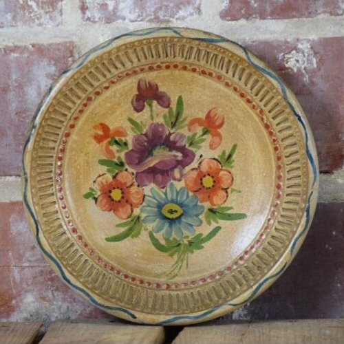 Vintage Hand Painted 9" Heavy Pottery Plate Made in Argentina No. 20 Flowers - Picture 1 of 5