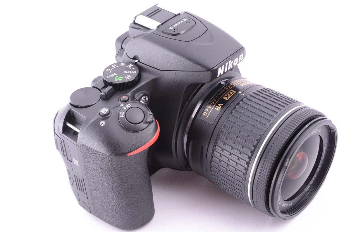 ✨ショット数まさかの13回✨ほぼ新品✨Nikon D5600　254-1 ✨ショット数まさかの13回✨ほぼ新品✨Nikon D5600 254-1