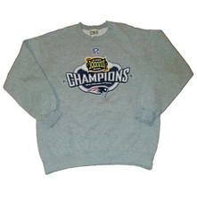 Sz LARGE New England Patriots Super Bowl XXXVIII 38 Champions Sweatshirt 2004