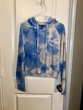 Women  s Size Large Hoodie
