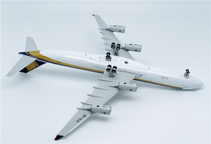 Phoenix SINGAPORE AIRLINES AIRBUS A340-300 9V-SJK 1/400 DIECAST