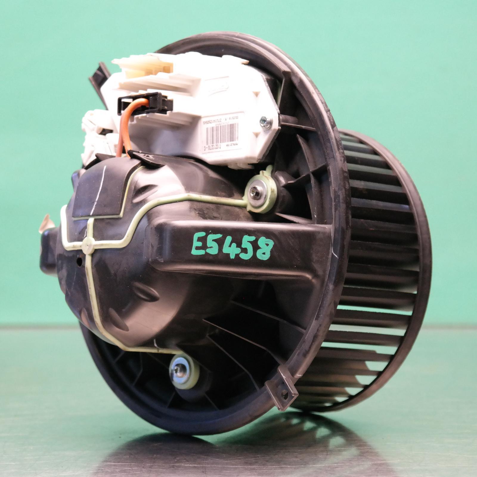 BMW X3 BLOWER HEATER FAN MOTOR E5458 F25 Heater Fan (671) *6440
