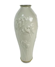 Lenox Masterpiece Bud Vase 24K Gold Hand Decor Trim 7” Raised Flowers W Box USA