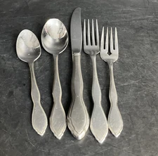 Twilight Stainless Oneida Silver 5 piece place Setting Burnished 1881 Rogers