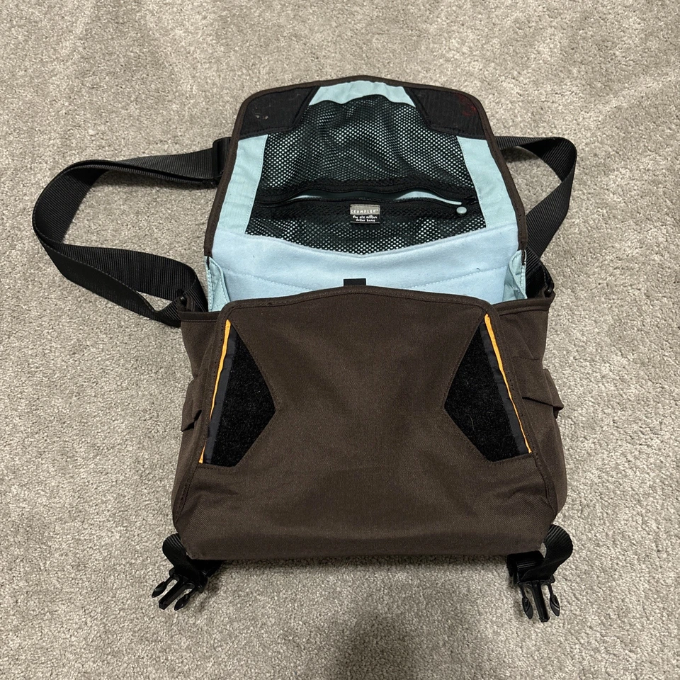 Bolso de hombro CRUMPLER The Five Million Dollar gadget para cámara doméstica marrón/naranja Foto 2 de 4