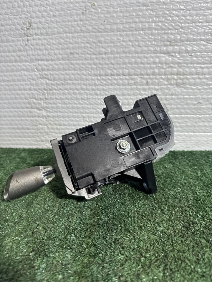 2008 TOYOTA PRIUS SHIFTER UNIT ASSEMBLY 89451-47030 OEM 04 05 06 07 08 09 - Image 2 of 4