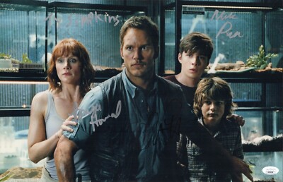 Chris Pratt Bryce Dallas Howard +2 Signed 11x17 Jurassic World